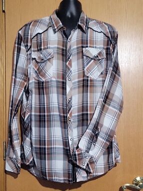 BKE Men's Plaid Button-Down Shirt in Brown, Black, White